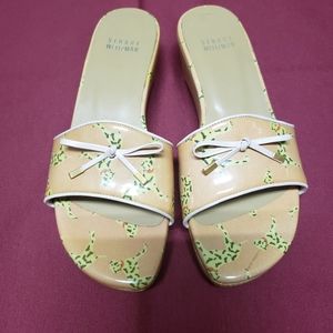 Stuart Weitzman Clog